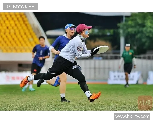 成都飞盘队在世界攀岩锦标赛中以68分领先其他队伍展现强劲实力